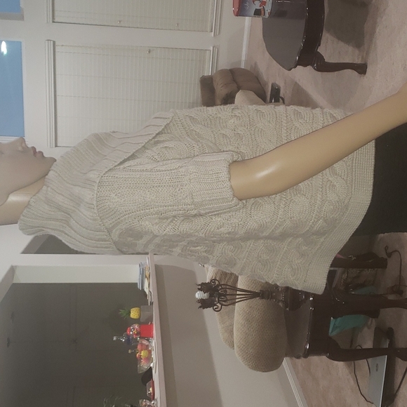 The Limited M snap button cowl neck wool blend cableknit cardigan top - Picture 4 of 10